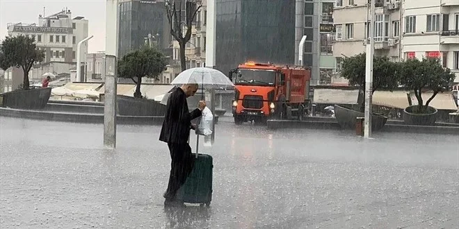 Hafta sonu hava durumu: Yağmur tüm yurtta etkili olacak