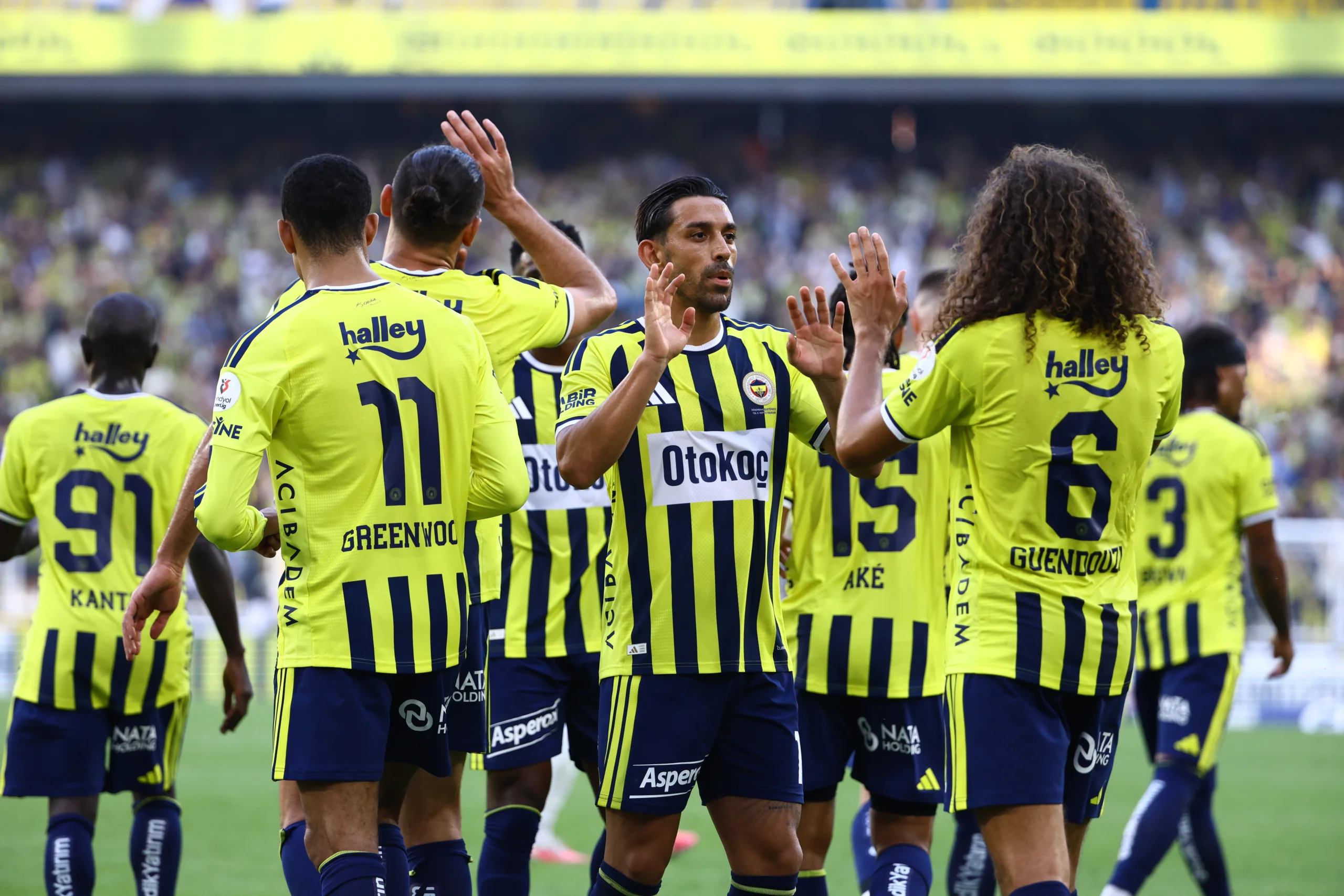 kadikoy-de-vedat-muriqi-sov-4-gol-birden-atti-fenerbahce-8-0-kazandi-2.webp