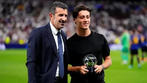 Maç oynamadı, geceye damga vurdu: Arda Güler'e UEFA'dan dev ödül