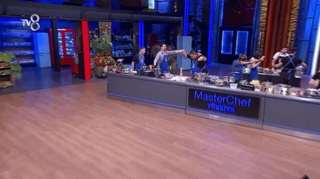 MasterChef 24 Eylül: Mavi takım kazandı, Hasanalp ve Enes potada!