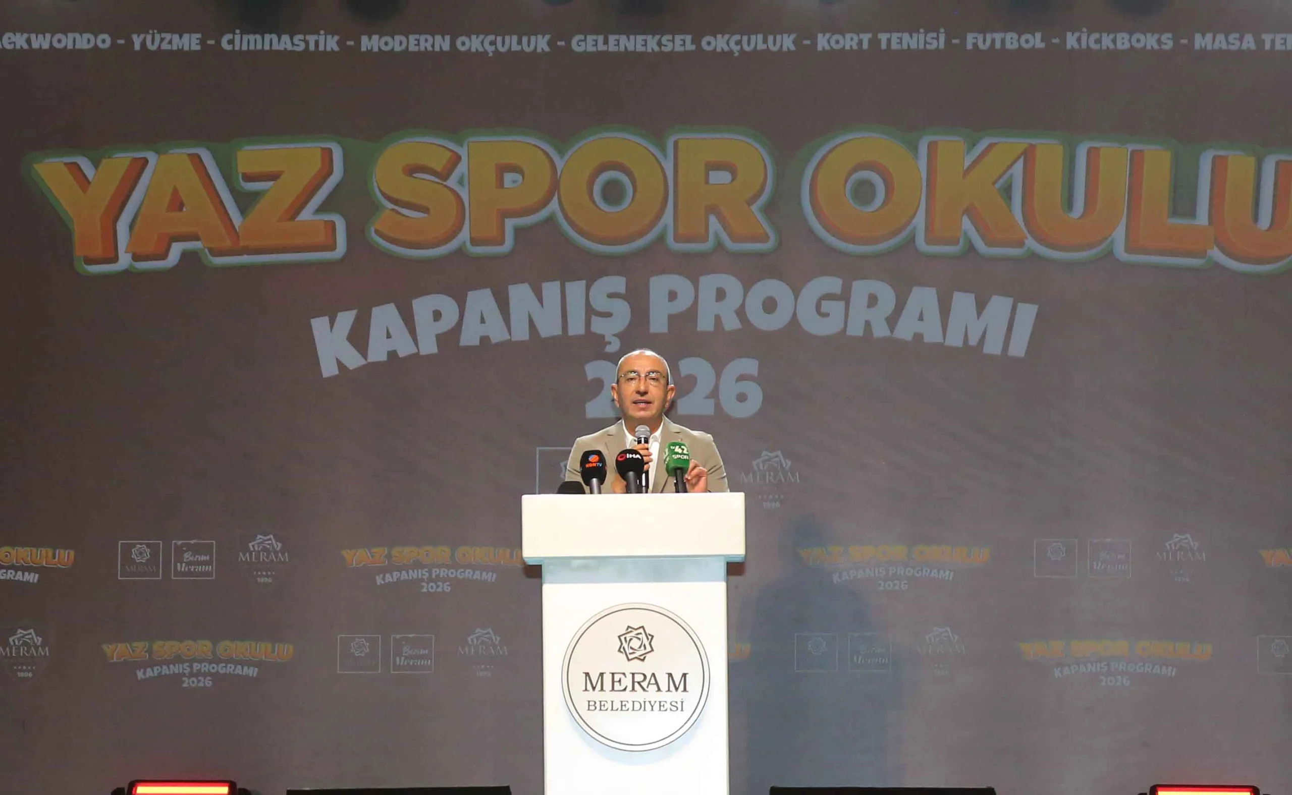 Meram'da MEGA coşku! 5 bin çocuk yaz okulunu tamamladı