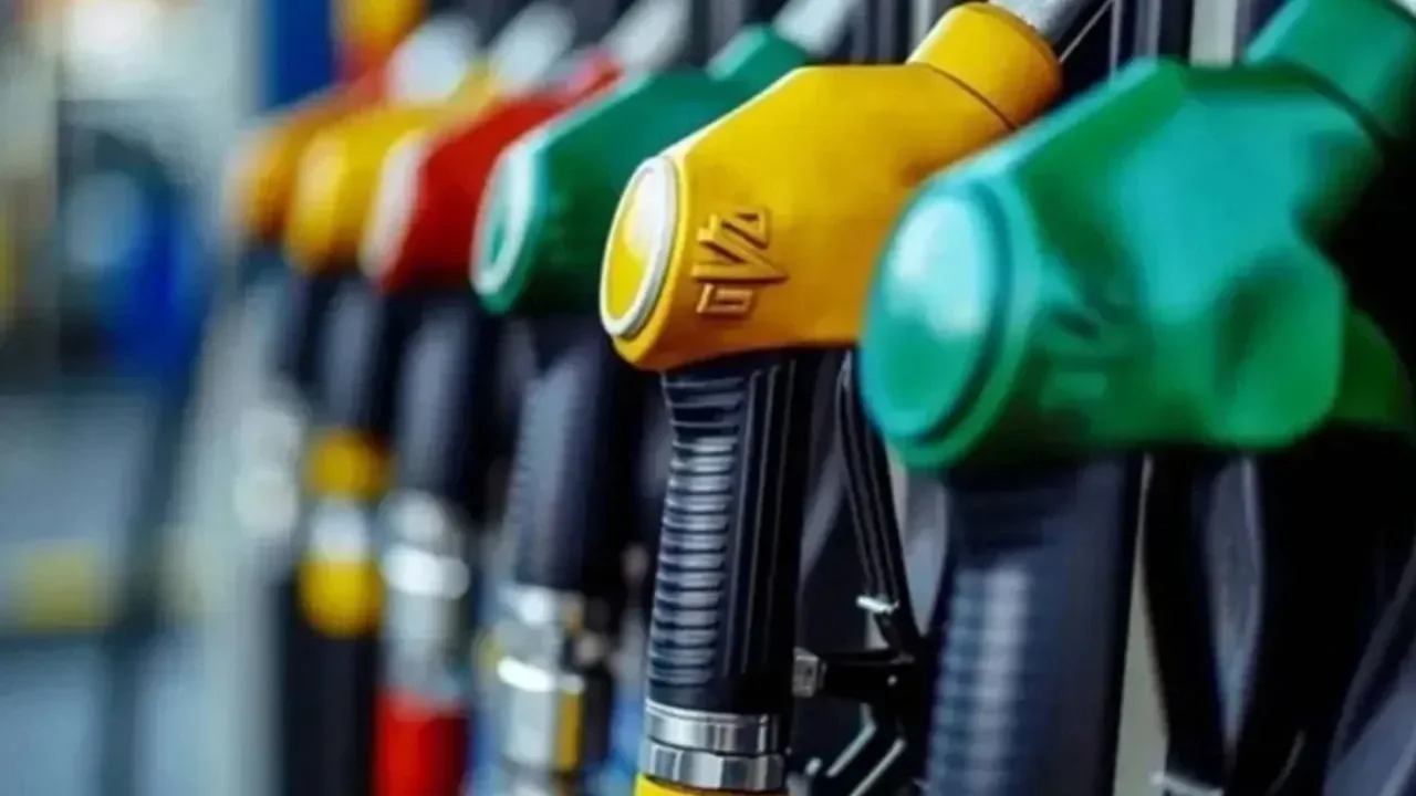 motorine-gece-yarisi-buyuk-zam-litre-fiyati-97-tl-yi-asti-1.webp