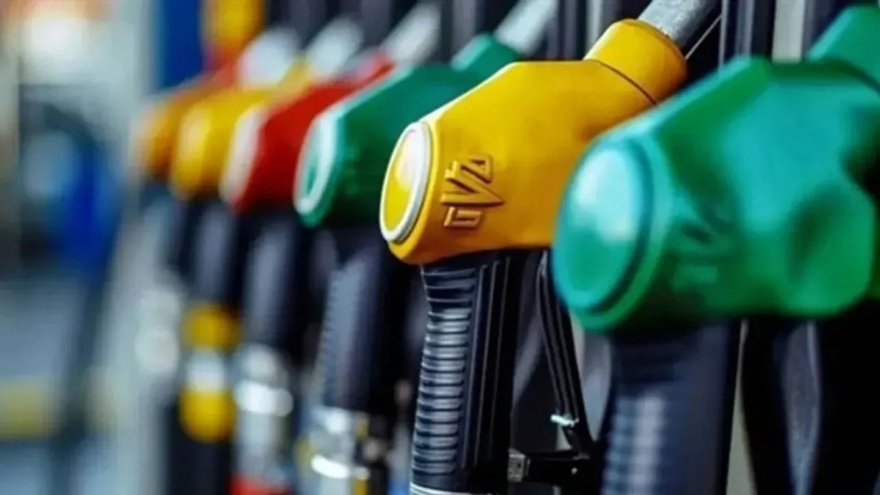 Motorine indirim 24 Eylül’de pompaya yansıyacak: İşte beklenen indirim!