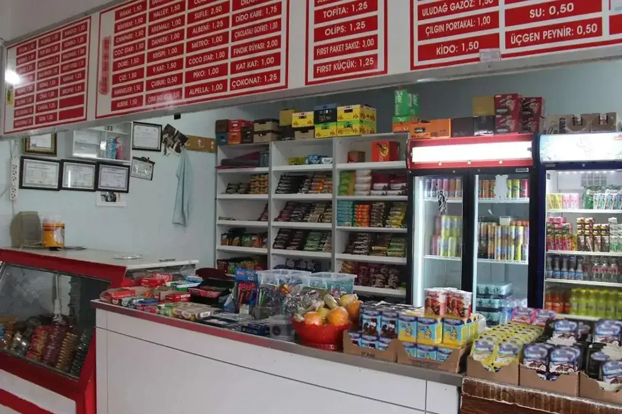 Okul kantinlerinde 20 gram ve 200 kalori kuralı: O ürünler artık satılmayacak