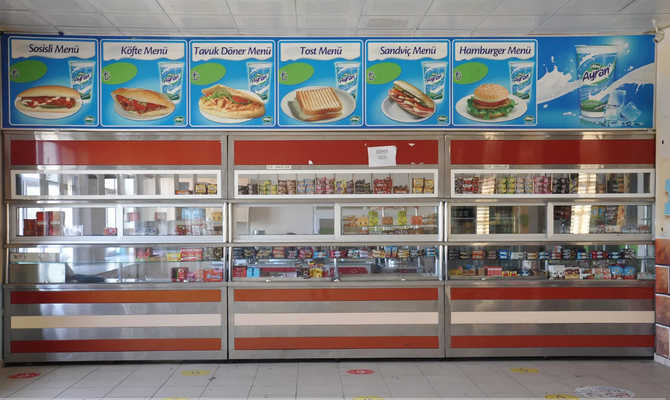 Okul kantinlerinde 20 gram ve 200 kalori kuralı: O ürünler artık satılmayacak