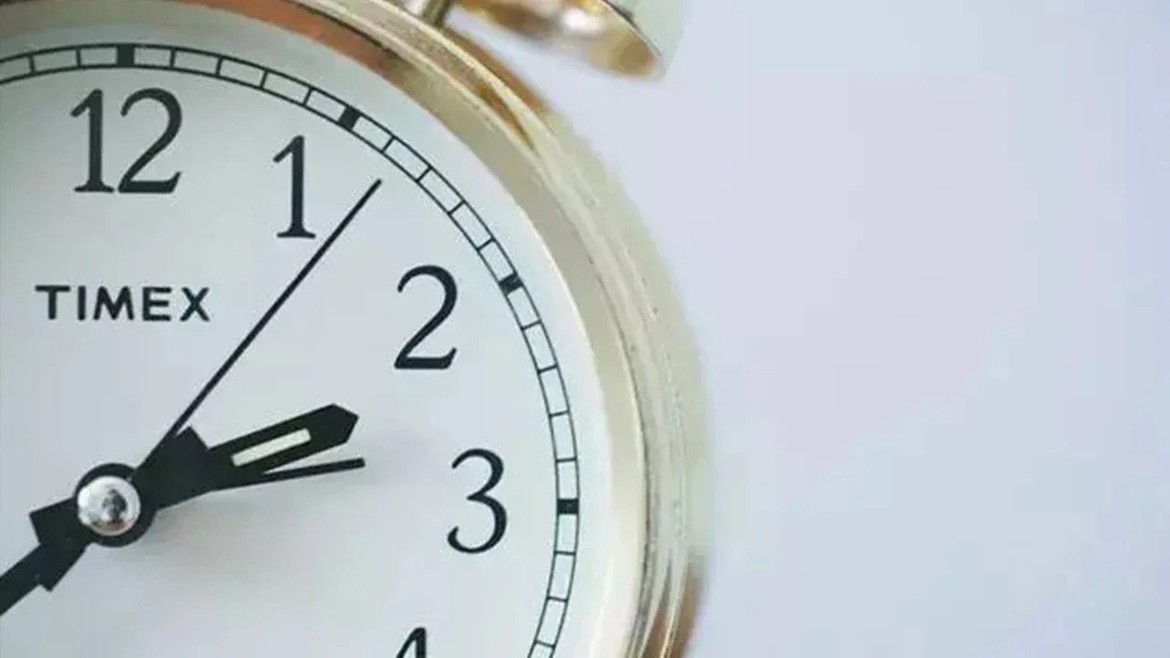 Saatler geri alınacak mı 2026? Türkiye'de saat değişmeyecek!