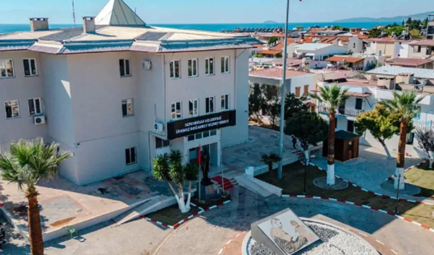 Seferihisar Belediyesi'nde rüşvet operasyonu! 47 kişi adliyede