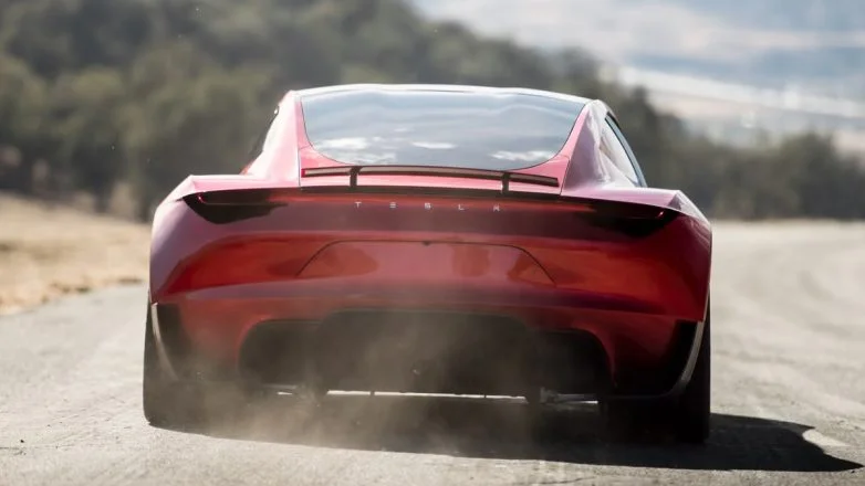 Tesla Roadster geliyor! 0-100 km/s 2 saniye vaadi