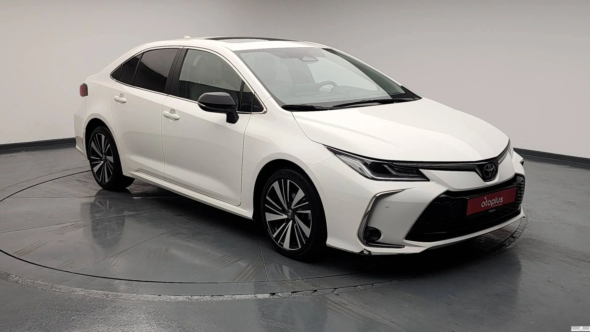 toyota-fiyat-listesi-yenilendi-corolla-da-791-bin-tl-lik-buyuk-dusus.webp