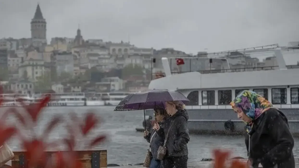 yarinki-istanbul-hava-durumu-saganak-geliyor-sicaklik-dusuyor.webp