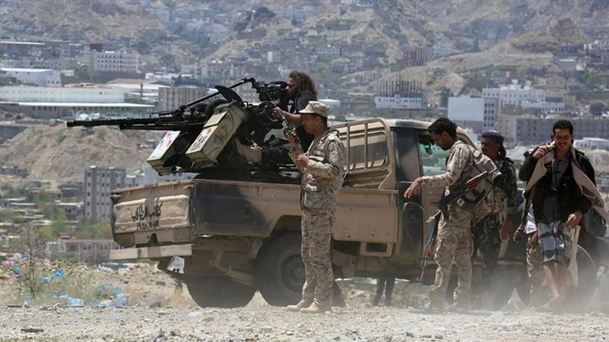 yemen-de-husiler-israil-i-iha-larla-hedef-aldi-16507062_7606_amp