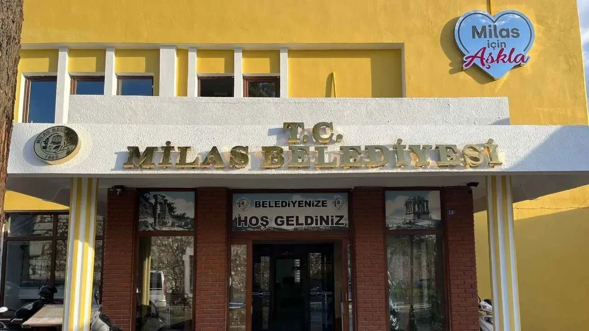 Milas Belediyesi'ne operasyon: Başkan Fevzi Topuz gözaltında