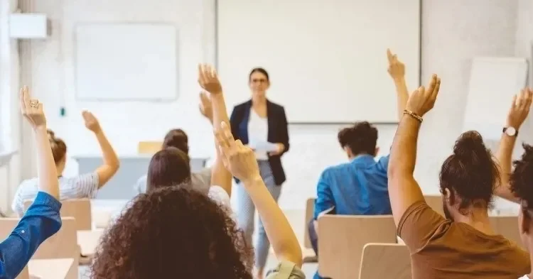 15 Ekim İstanbul’da üniversiteler tatil! Bazı üniversiteler uzaktan
