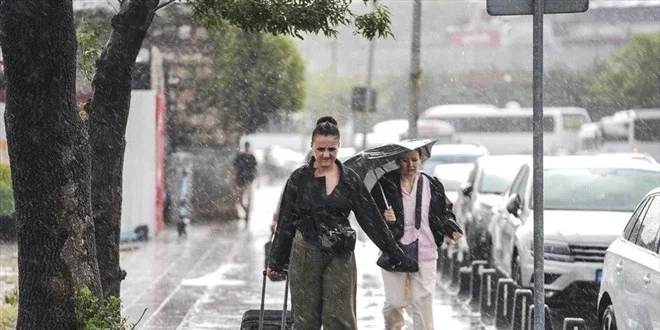 20 Ekim 2026 hava durumu: Karadeniz'de sağanak, iç kesimlerde sis