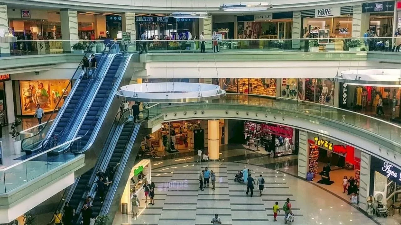 AVM'ler Cumhuriyet Bayramı'nda Açık mı? Çalışma Saatleri ve Etkinlikler Rehberi