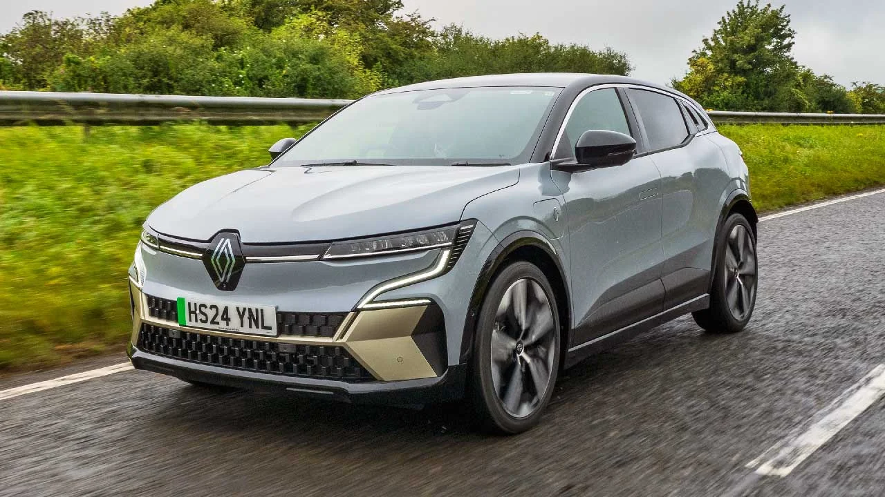 501 km menzilli Megane E-Tech için Türkiye tarihi: 2026 sonu