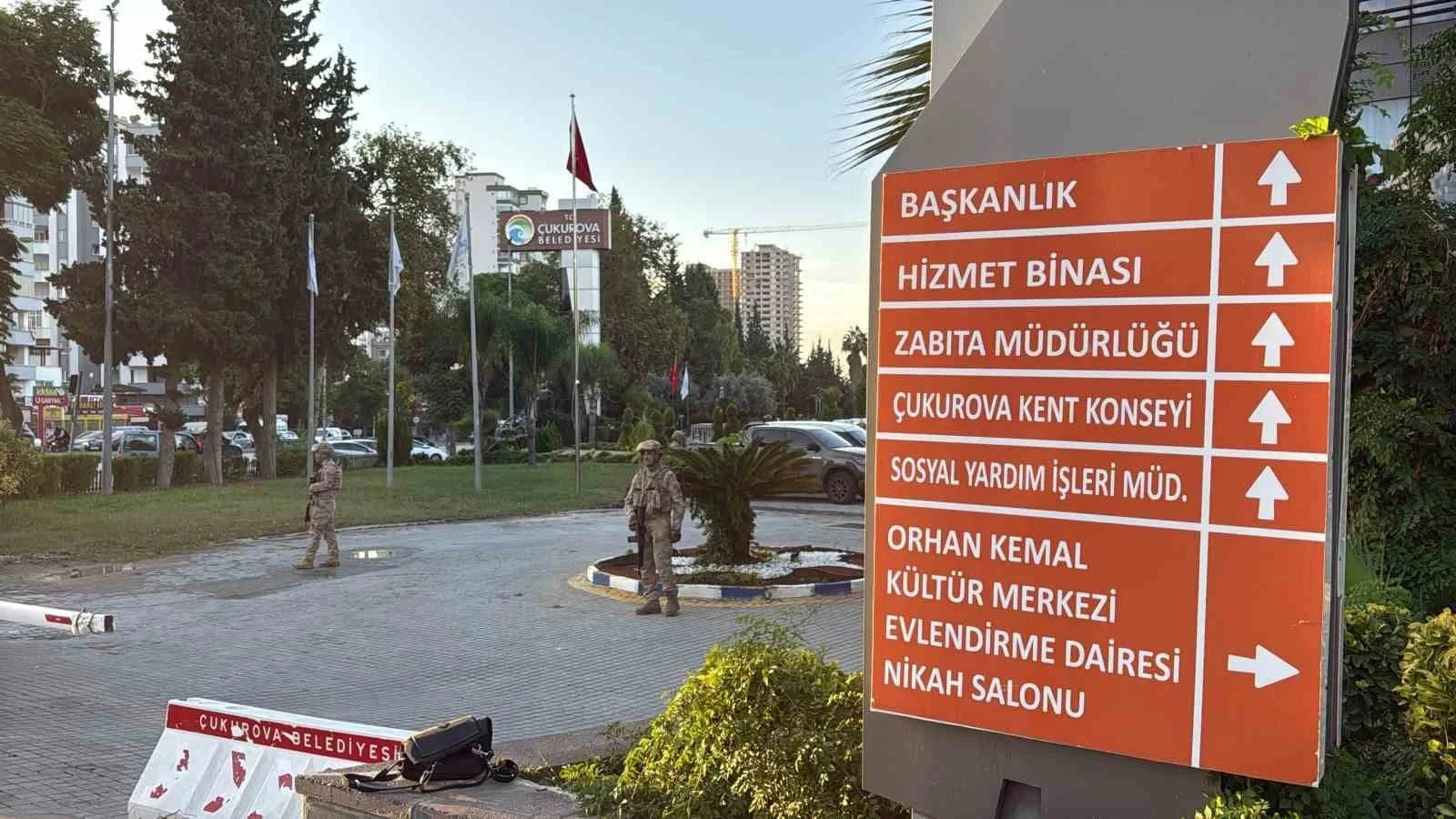 adana-da-cukurova-belediyesi-ne-jandarma-operasyonu-arama-basladi-1.webp