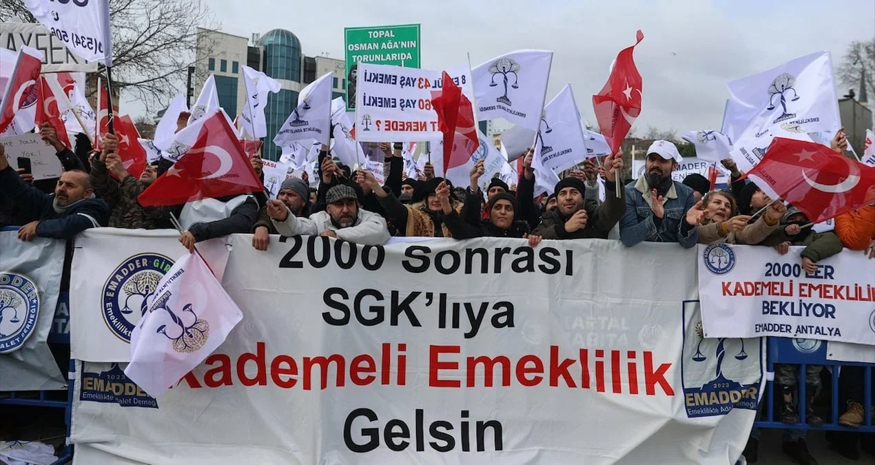 ankara-ulus-ta-kademeli-emeklilik-cagrisi-bugun-saat-14-00-te-1.webp
