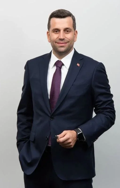 atasehir-belediyesi-ak-parti-ye-gecti-cumhur-ittifaki-18-oyla-kazandi-1.webp