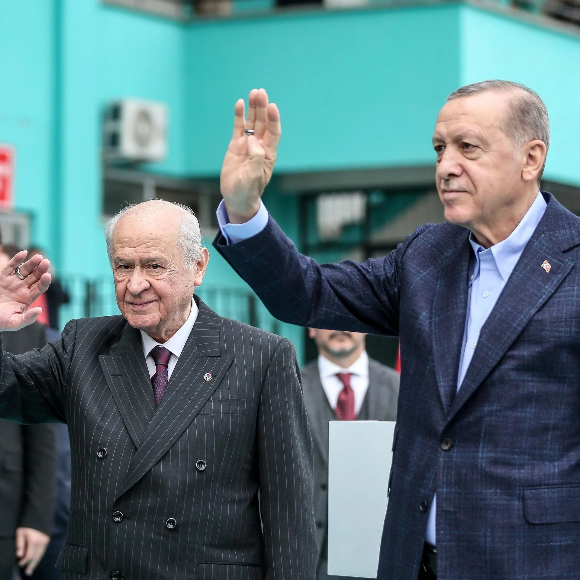 bahceli-den-erdogan-cagrisi-bir-kez-daha-aday-olmali-1.webp