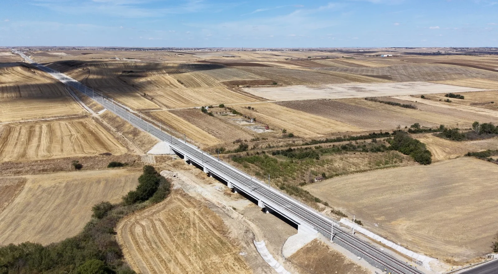 bakan-uraloglu-hizli-tren-avrupa-sinirina-ulasiyor-halkali-kapikule-1-5-saat-1.webp