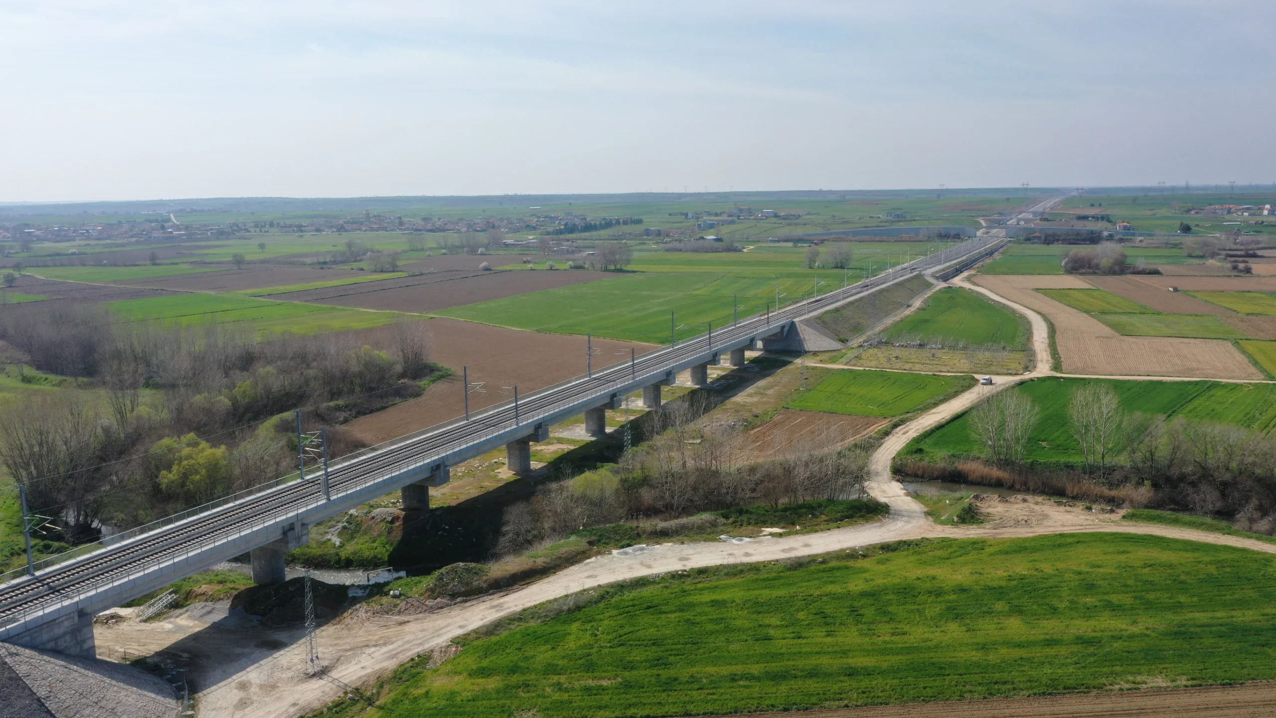 bakan-uraloglu-hizli-tren-avrupa-sinirina-ulasiyor-halkali-kapikule-1-5-saat-4.webp