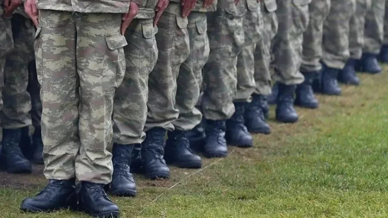 Bedelli askerlikte 28 gün kışla eğitimi kalkıyor mu? DMM yalanladı