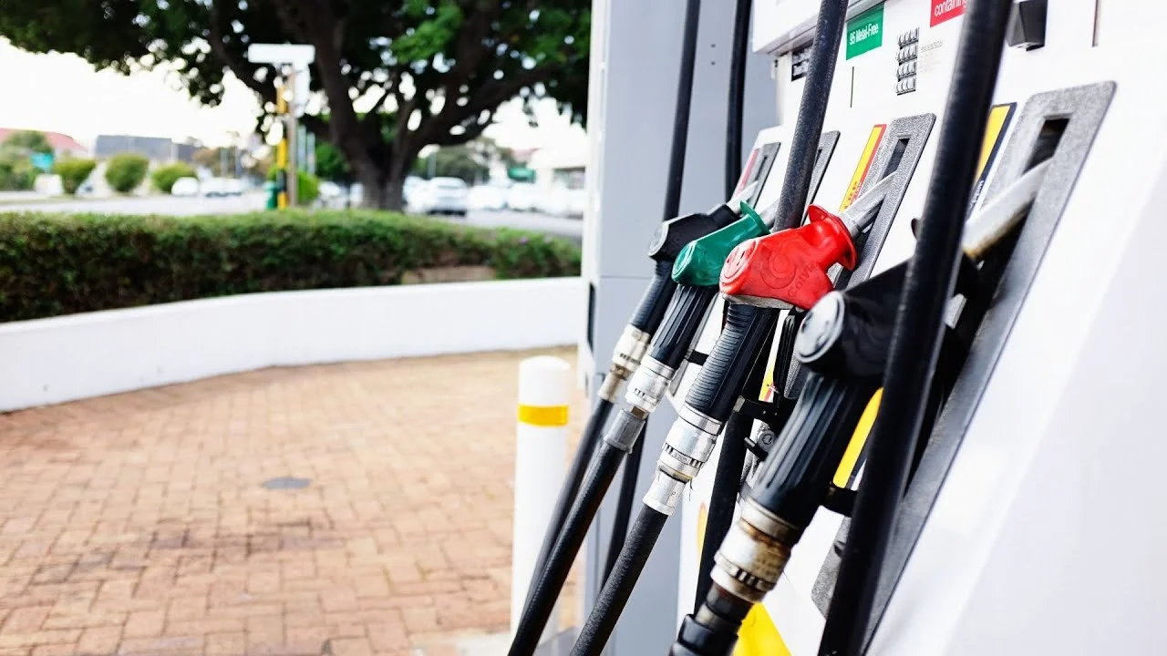 Benzine gece yarısı 3,55 TL indirim geliyor! İstanbul pompa fiyatları