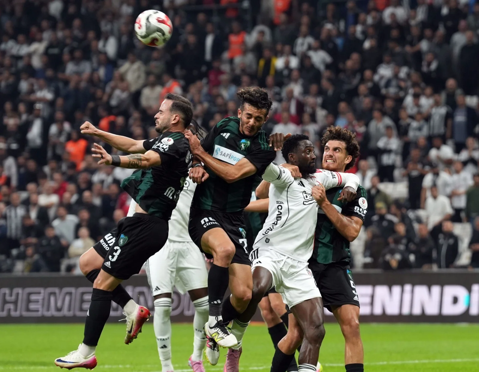 Beşiktaş - Kocaelispor maçının VAR hakemi belli oldu