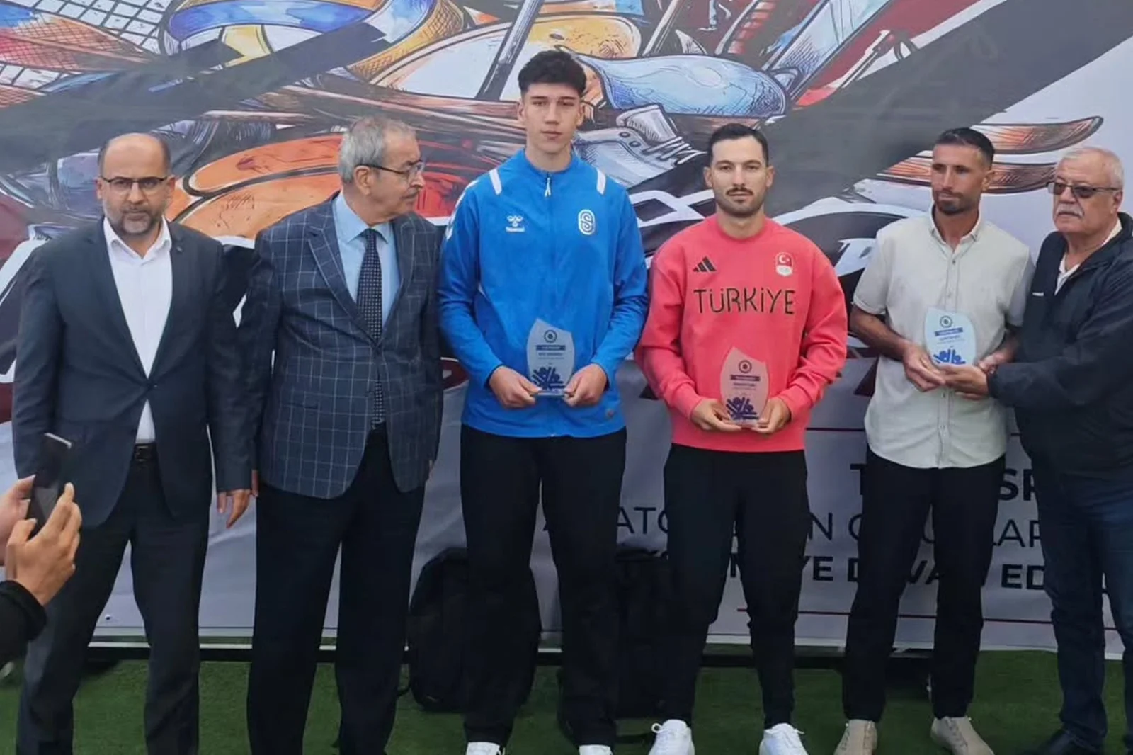 Bisikletçimize Konya ASKF’den “Yılın Sporcusu” Ödülü