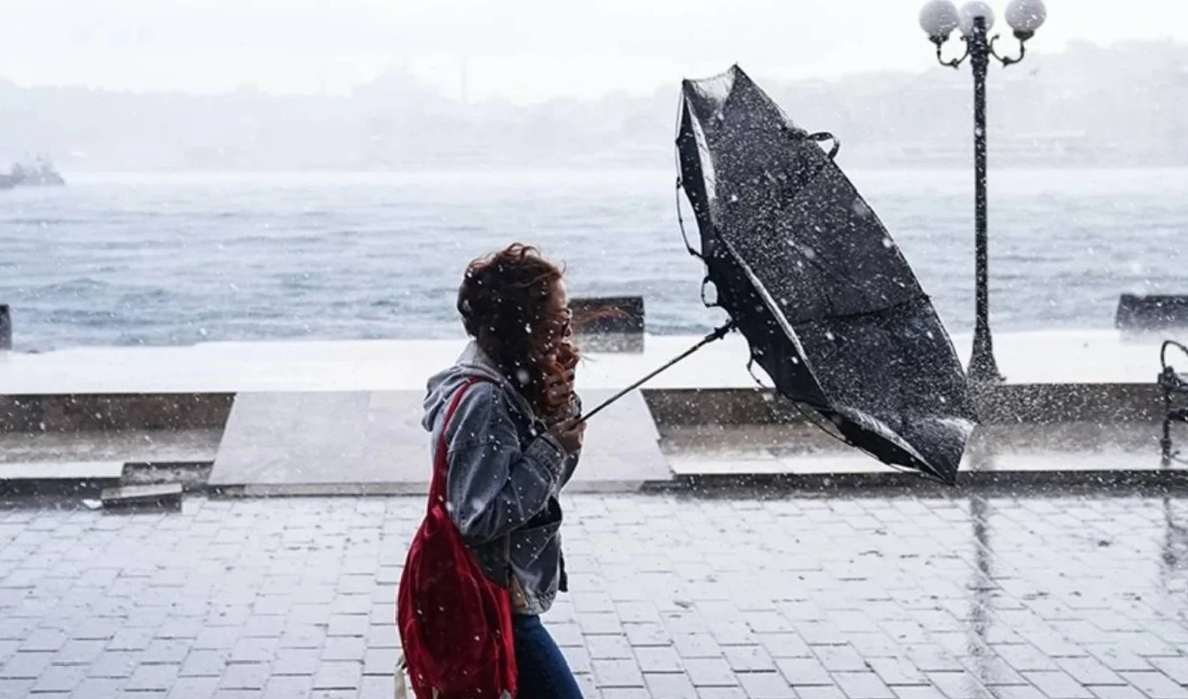 Bugünkü hava durumu: İstanbul’a sarı Kocaeli ve Sakarya’ya turuncu kodlu uyarısı