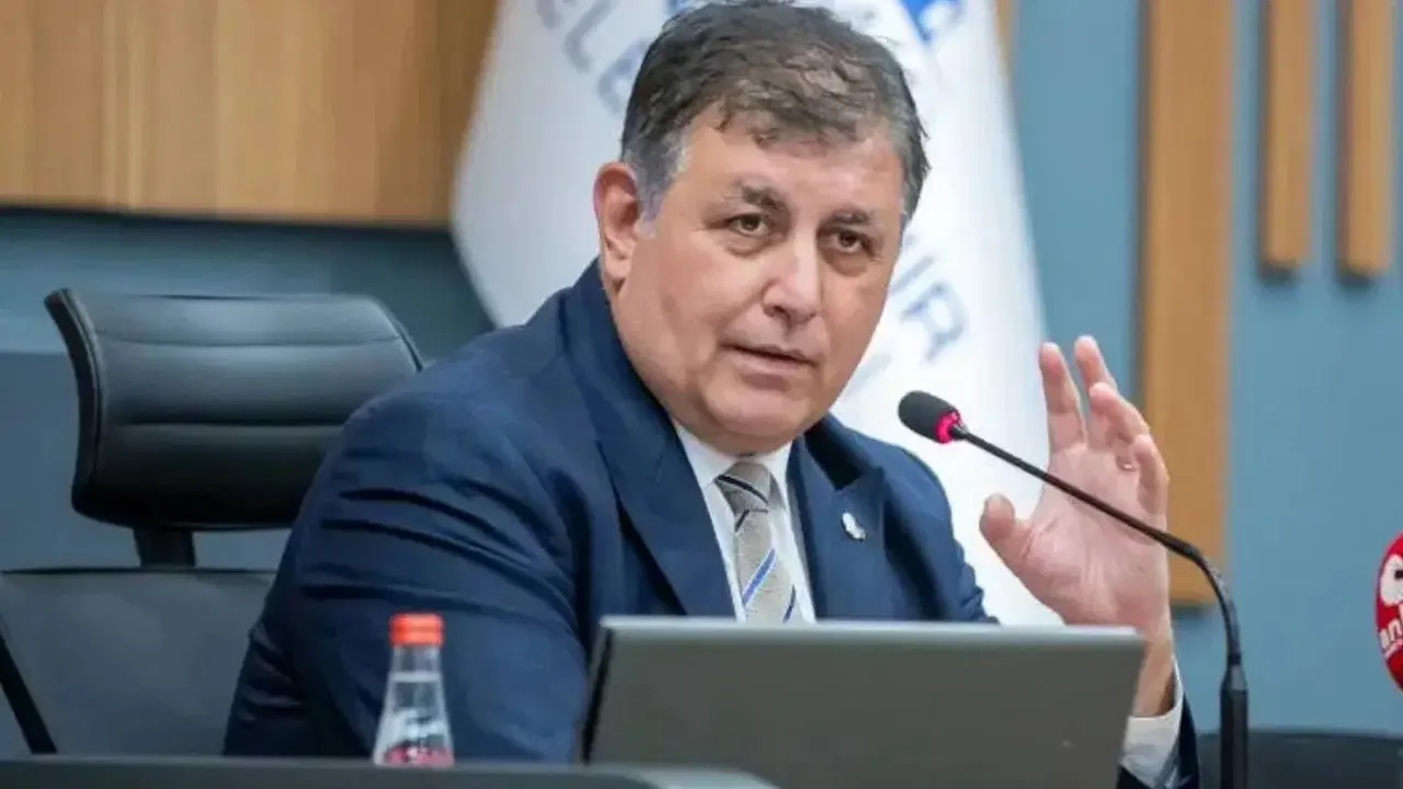 cemil-tugay-kimdir-esi-oznur-tugay-nereli-ve-ne-is-yapiyor-kariyeri-3.webp