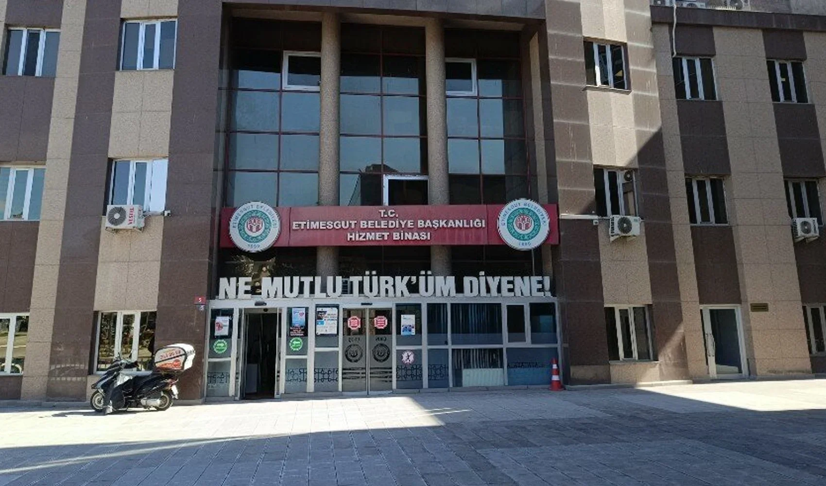 Etimesgut Belediyesi’ne ikinci operasyon! 25 kişi gözaltında