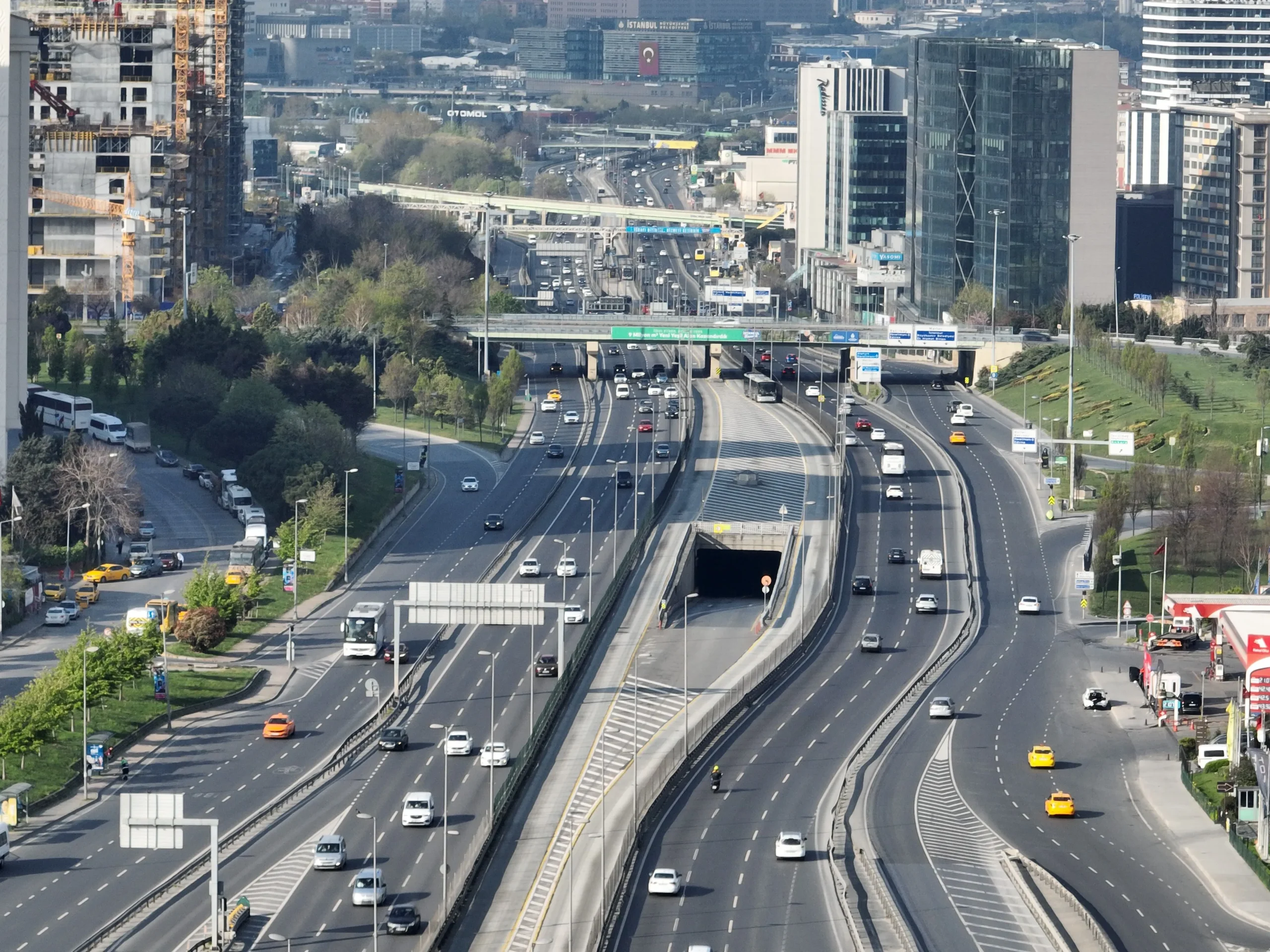 İstanbul Emniyeti duyurdu: 4 Ekim Pazar günü Fatih'te 5 yol trafiğe kapatılacak