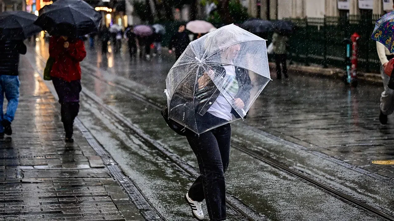 İstanbul yarınki hava durumu: Rüzgâr ve yağmur var