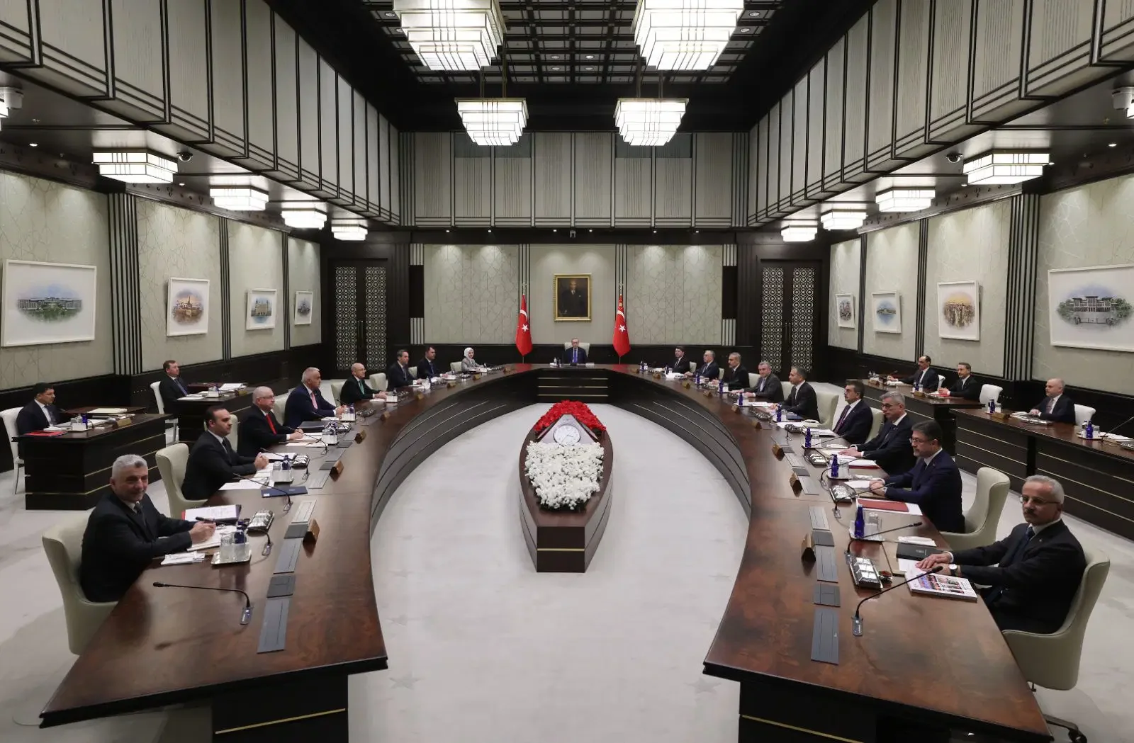 Kabine toplanıyor, gündemde 3 kritik başlık var