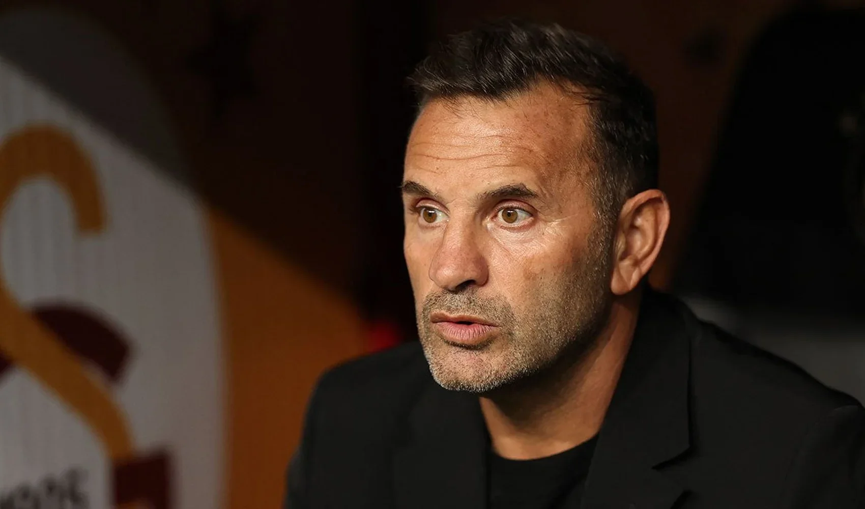 Okan Buruk’tan Barcelona yorumu: “İkinci yarı erken goller kopardı bizi”