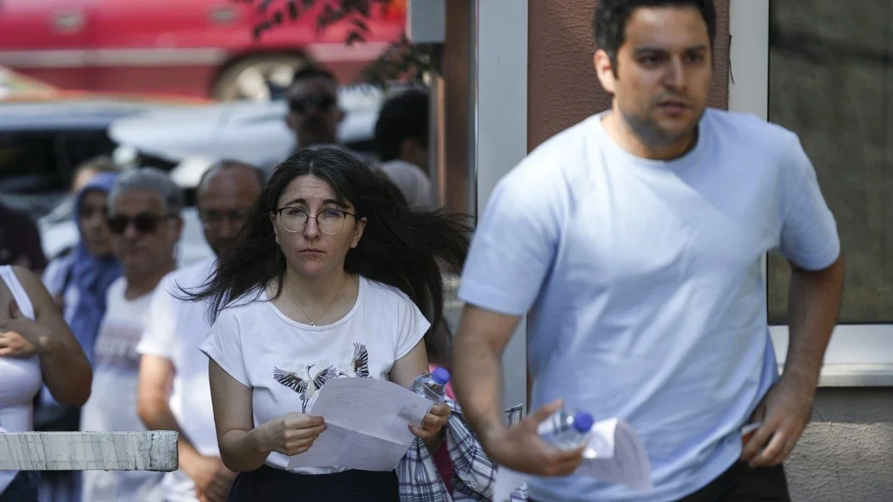 ÖSYM 2027 sınav takvimi ne zaman? AGS tarihi değişebilir