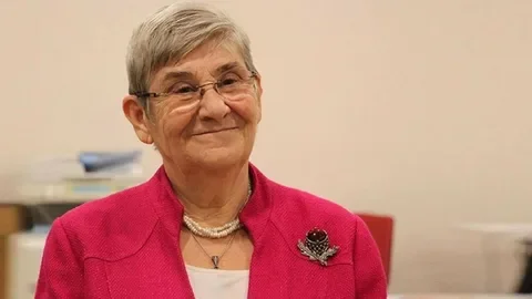Prof. Dr. Canan Karatay: Zeytinyağı altının suyudur