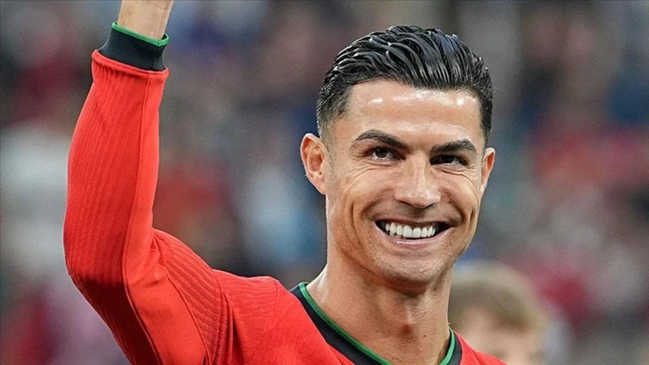 Ronaldo’ya 30 gün hak mahrumiyeti ve 255 euro para cezası