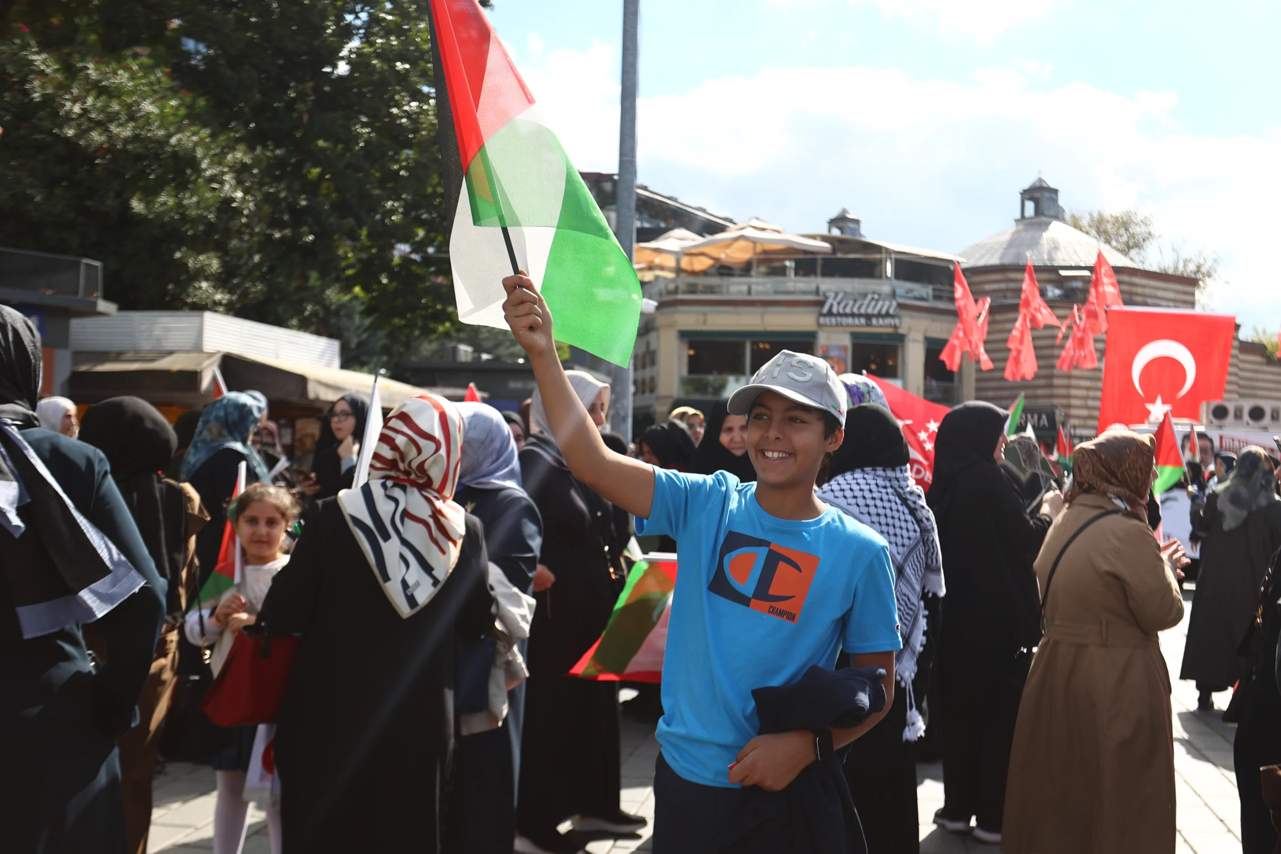 Saadet Partisi’nden 1094 gün sonra tarihi çağrı: Zulüm ebedi değildir, İsrail ancak güçten anlar