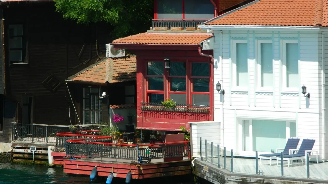 Boğaz turlarındaki Sezen Aksu anonsu için kısıtlama gündemde