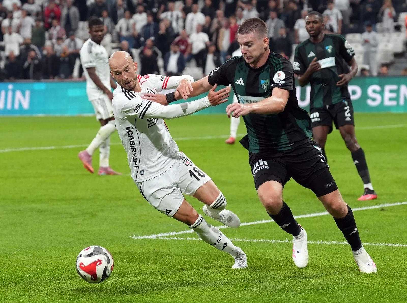 super-lig-de-besiktas-kocaelispor-maci-bugun-saat-19-00-da-3.webp