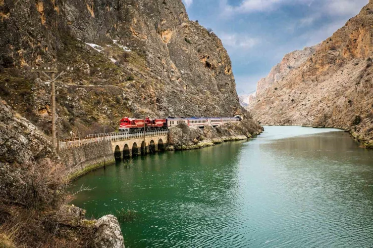 TCDD Turistik Doğu Ekspresi biletleri bugün saat 13.55’te satışta