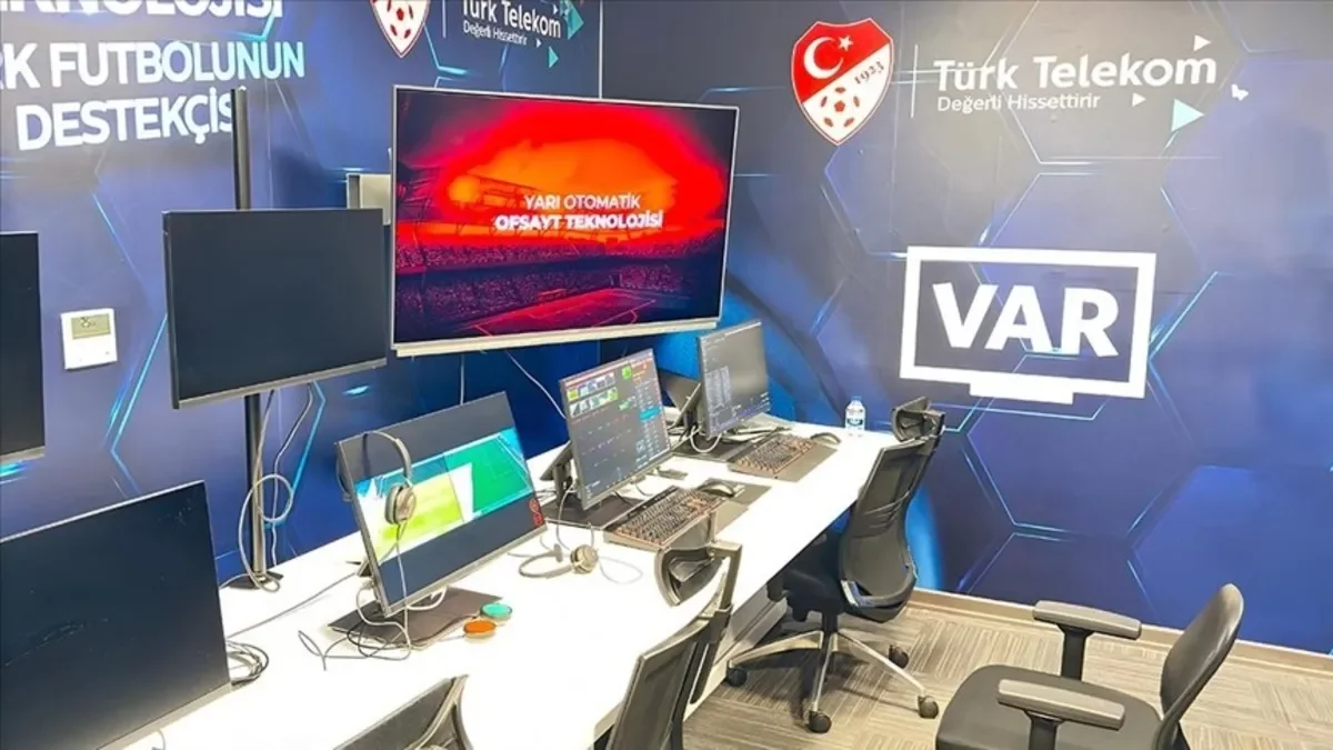 Trabzonspor-Beşiktaş maçının VAR hakemi İspanyol