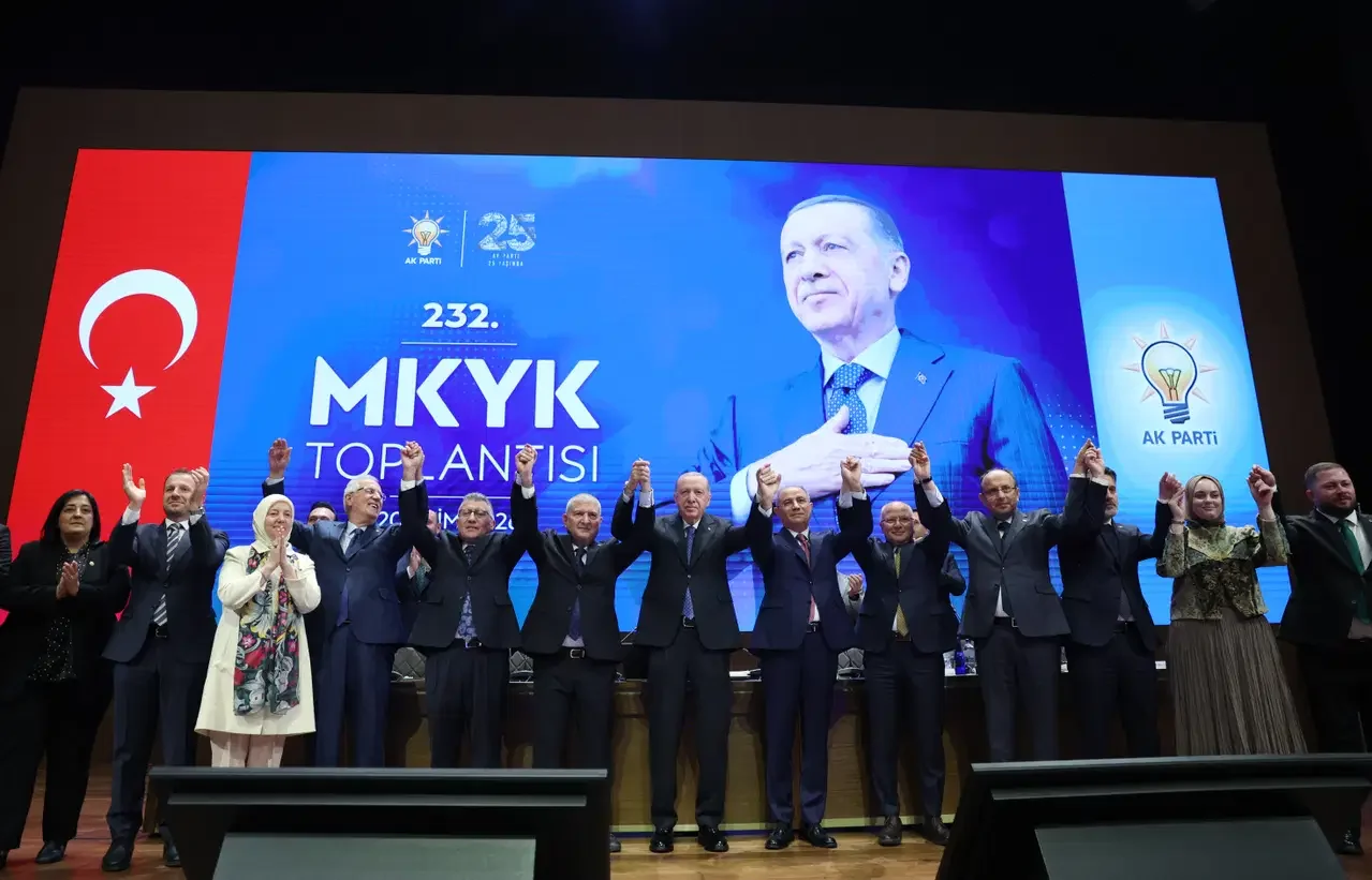 Yeni Yol'dan istifa etmişti: Cemalettin Kani Torun AK Parti'ye katıldı