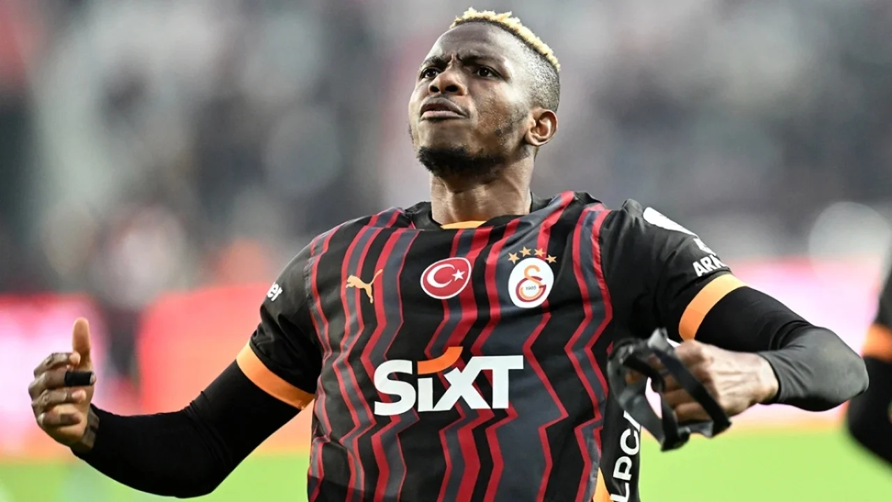 Osimhen Galatasaray'dan ayrılıyor mu? Hocası duyurdu