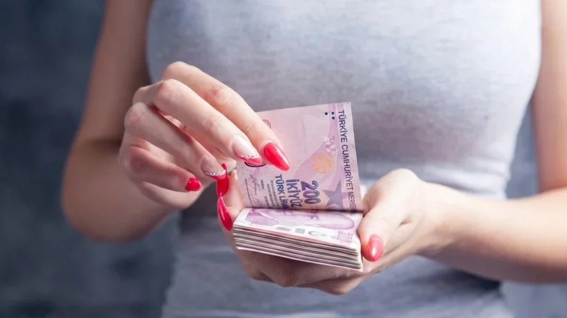 Anayasa Mahkemesi süresiz nafakayı iptal etti! Yıllardır tartışılıyordu