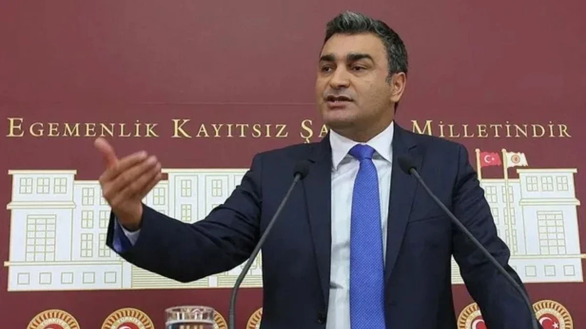 CHP'nin yeni parti sözcüsü Müslim Sarı kimdir? Merkez Bankası uzmanı..