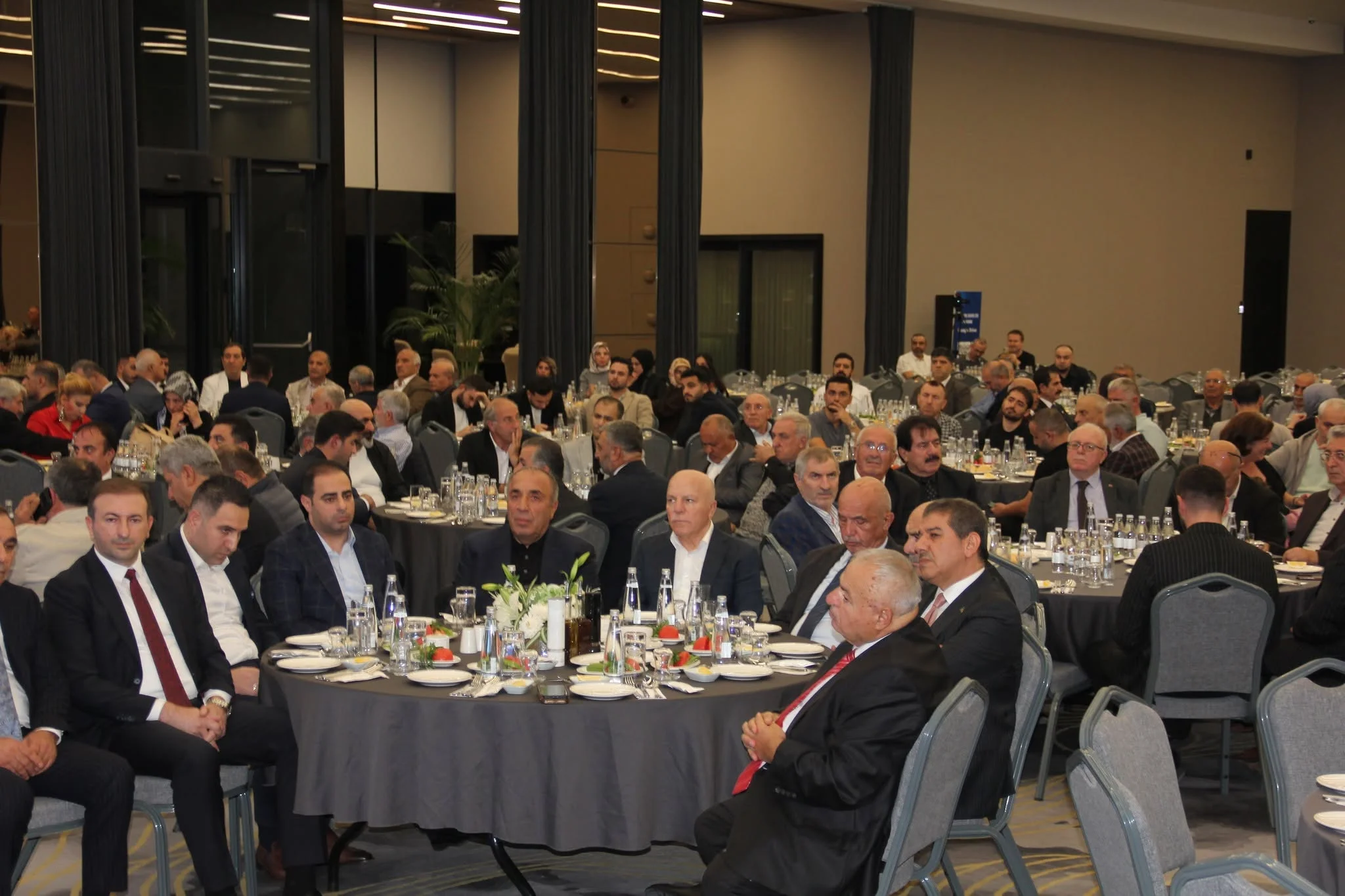 Taşyapı Şişli ve Emrullah Turanlı’nın Toplumsal Sorumluluk Yolculuğu: Dayanışma ve Değerler Yeni Bir Şekilde İnşa Ediliyor